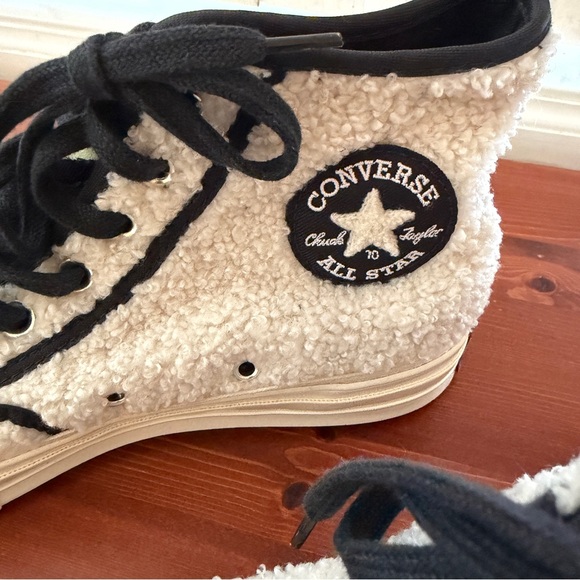 Converse All Star Teddy Bear High Tops Size 9 - Picture 3 of 6